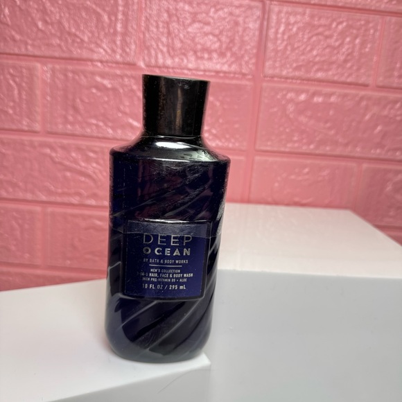 Bath & body works deep Ocean 3-1 body wash - Picture 4 of 5